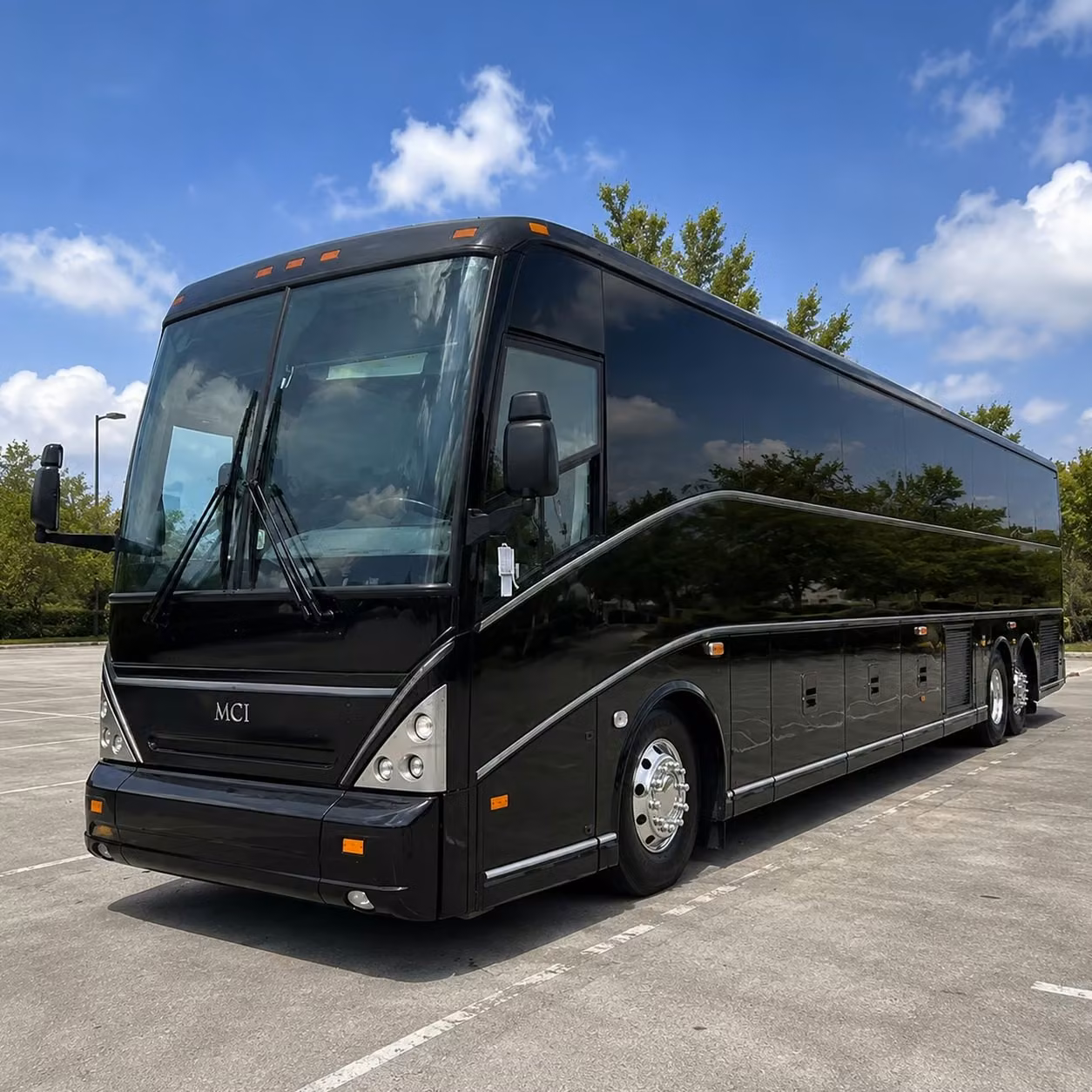 concert festival and sporting event bus rentals in des moines