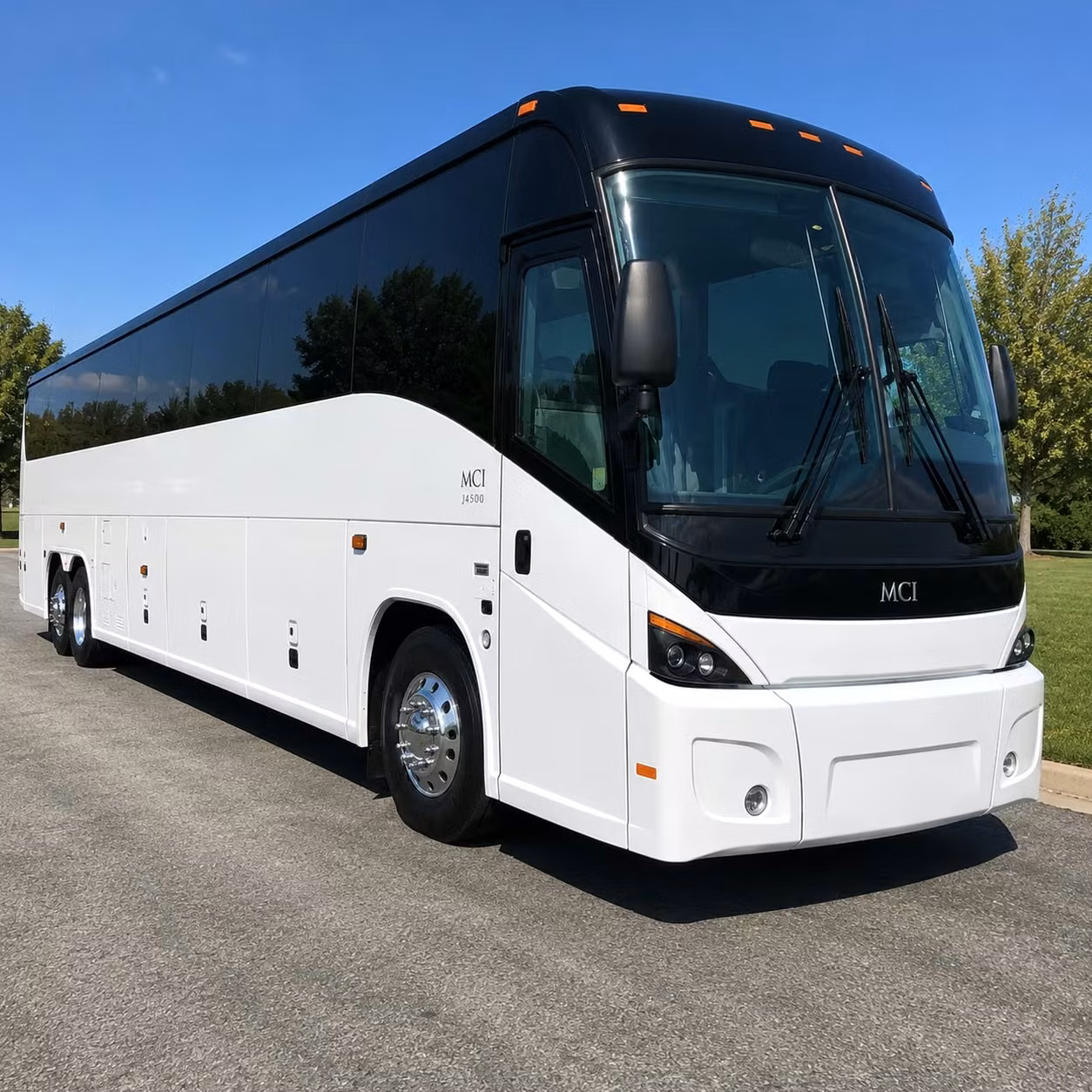 des moines commuter shuttle routes along i 235 i 80 and i 35
