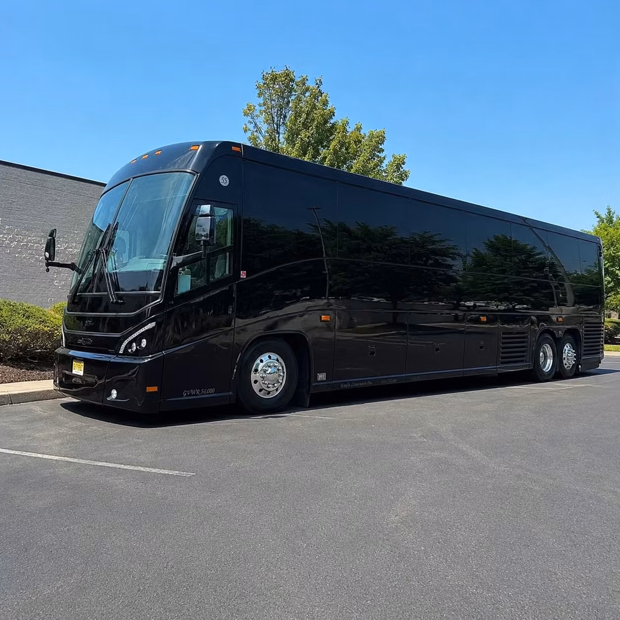 des moines sports teams and fan groups can travel together in style