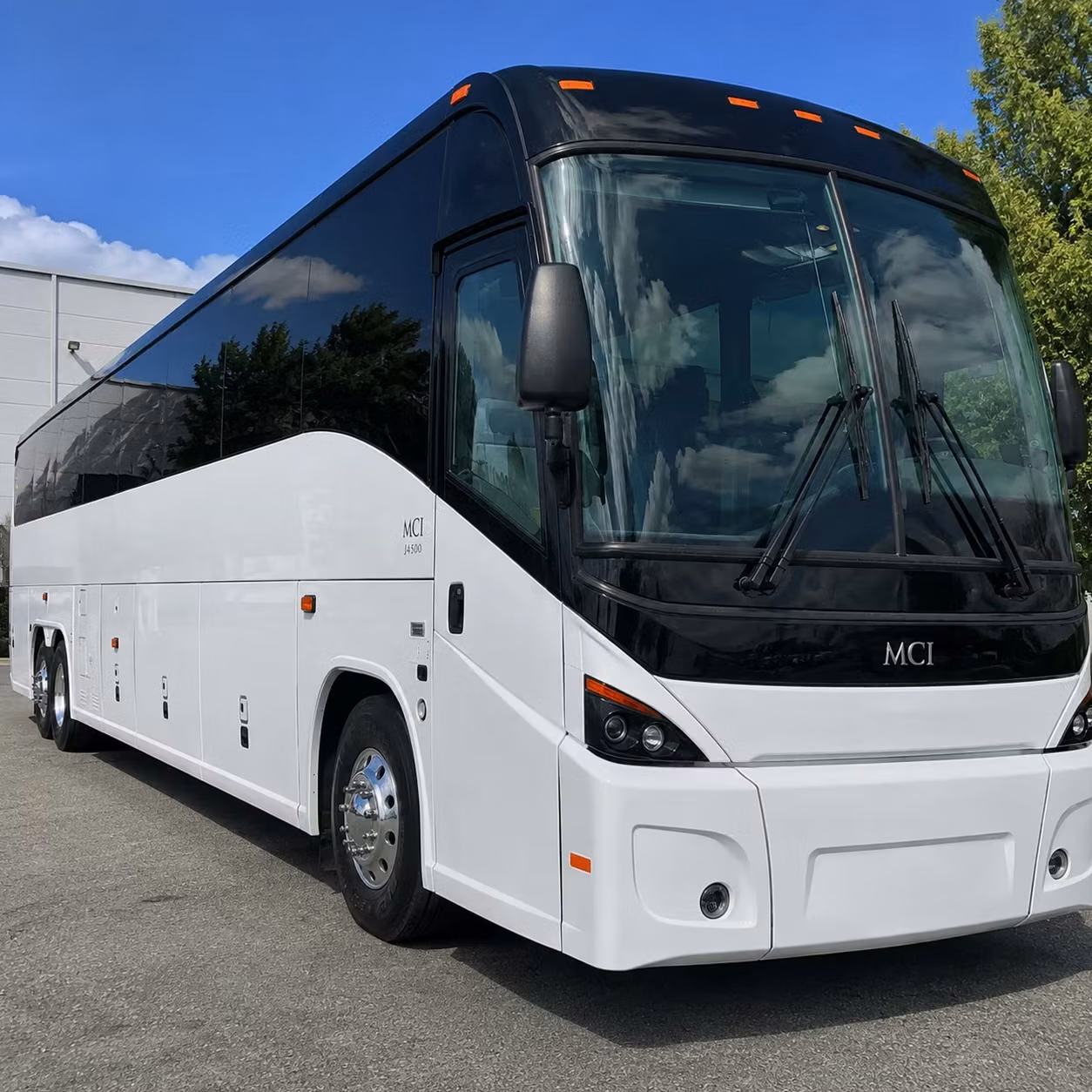 employee transportation for des moines manufacturing healthcare and tech employers