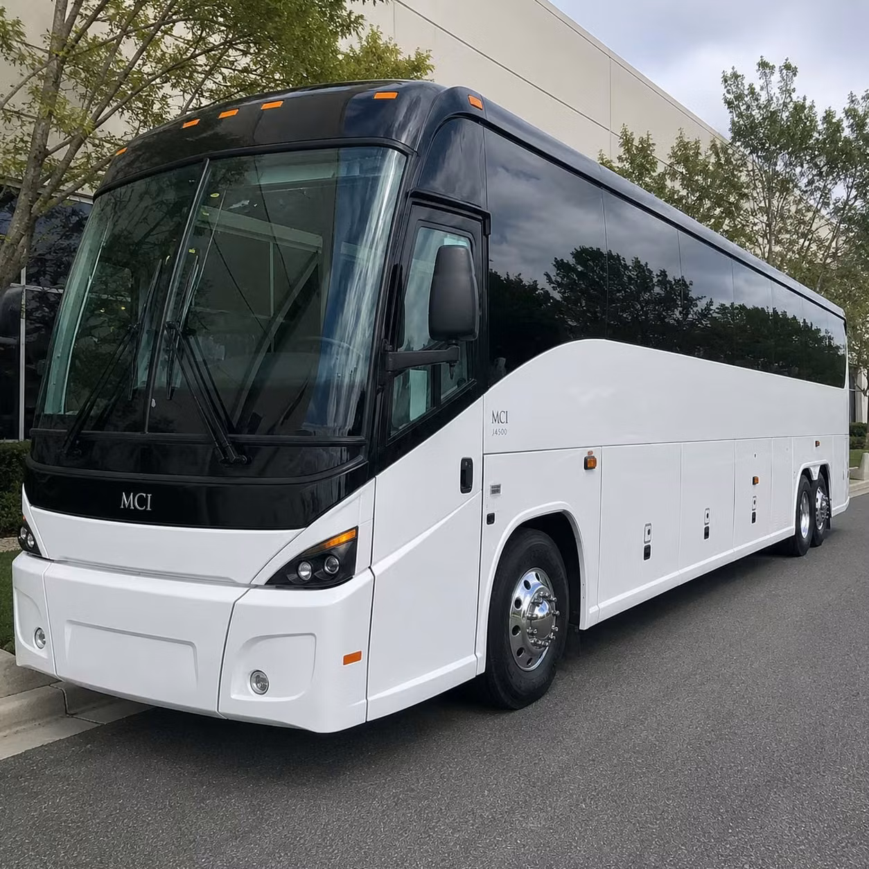 shuttle personnel between camp dodge and des moines federal facilities with ease
